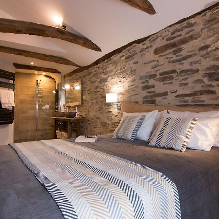 Gites Des Esperelles Saint-Privat-de-Vallongue Room photo